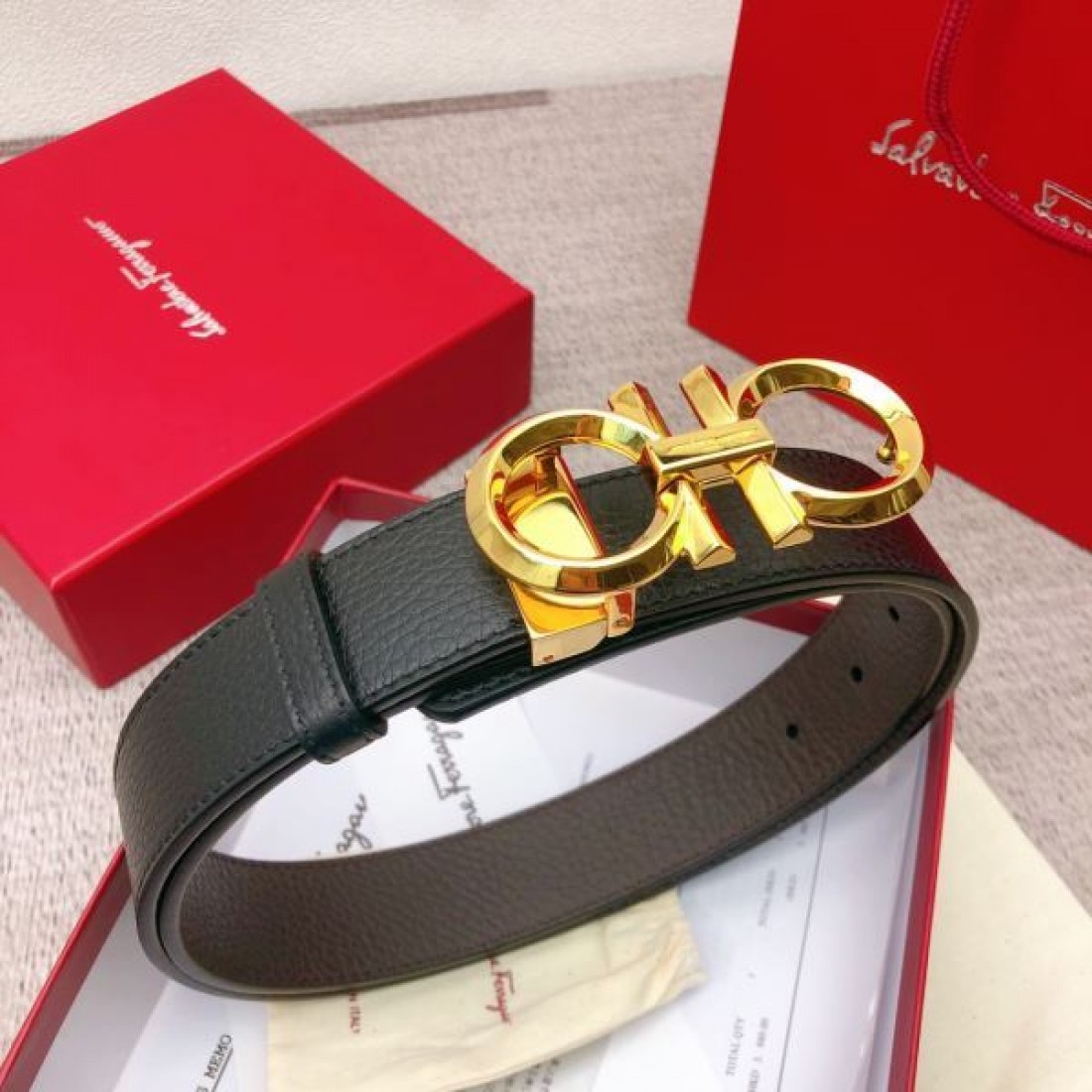 スタイリッシュな サルヴァトーレ コピー ベルト上質感 FERRAGAMO