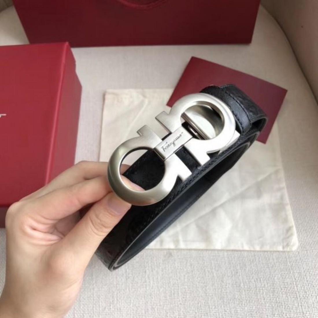 クラシカルな FERRAGAMO サルヴァトーレ コピー ベルト モダンな印象