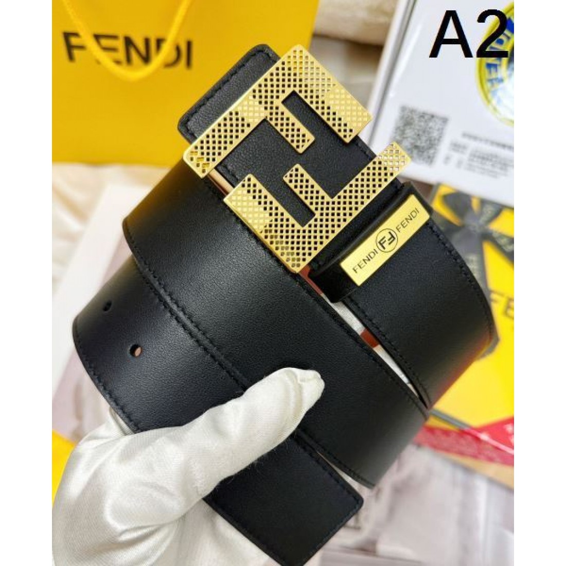スタイリッシュ 大人っぽい雰囲気の FENDI フェンデイ コピー ベルト