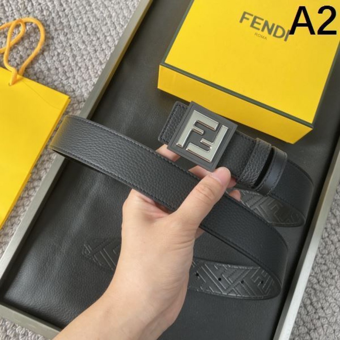 FENDI 存在感抜群 スタイリッシュ フェンデイ スーパー コピー ベルト