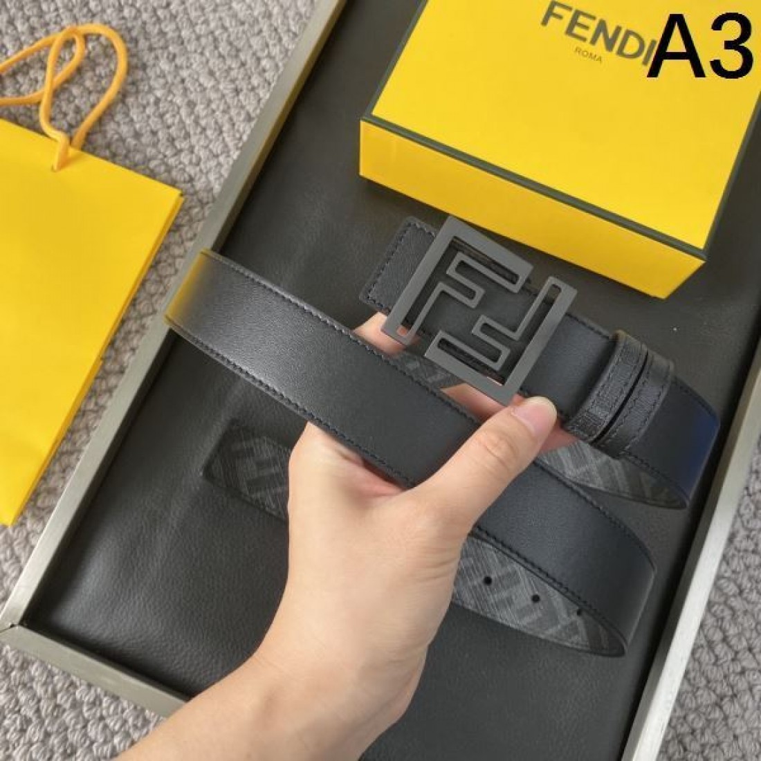 フェンデイ スーパー コピー ベルト 大人っぽい お洒落な印象 FENDI 