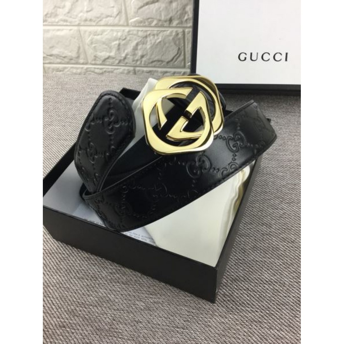 GUCCI グッチ スーパー コピー ベルト 高級感 上品 洗練された雰囲気