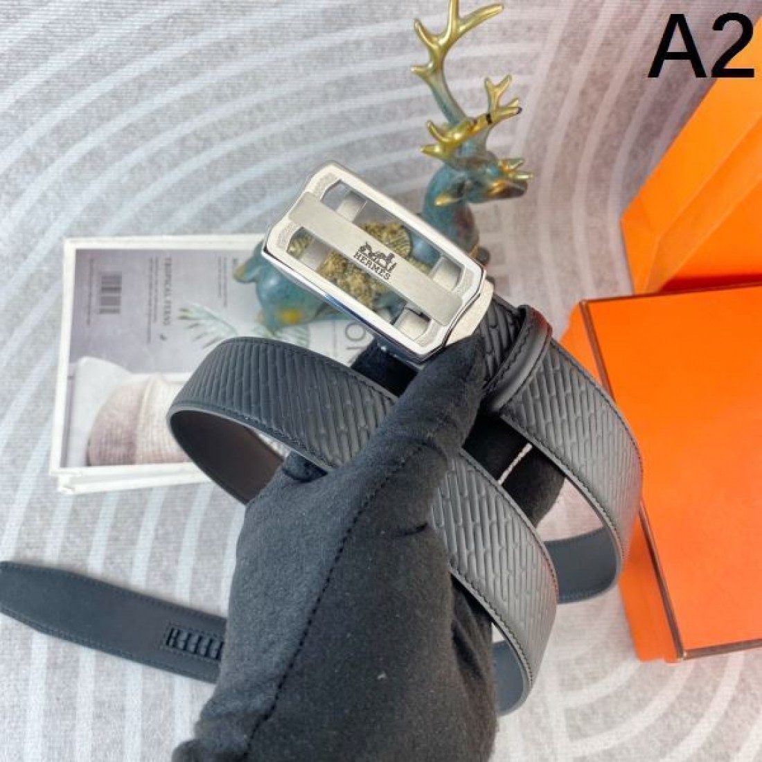  クラシックな雰囲気を纏う HERMES エルメス スーパーコピー ベルト