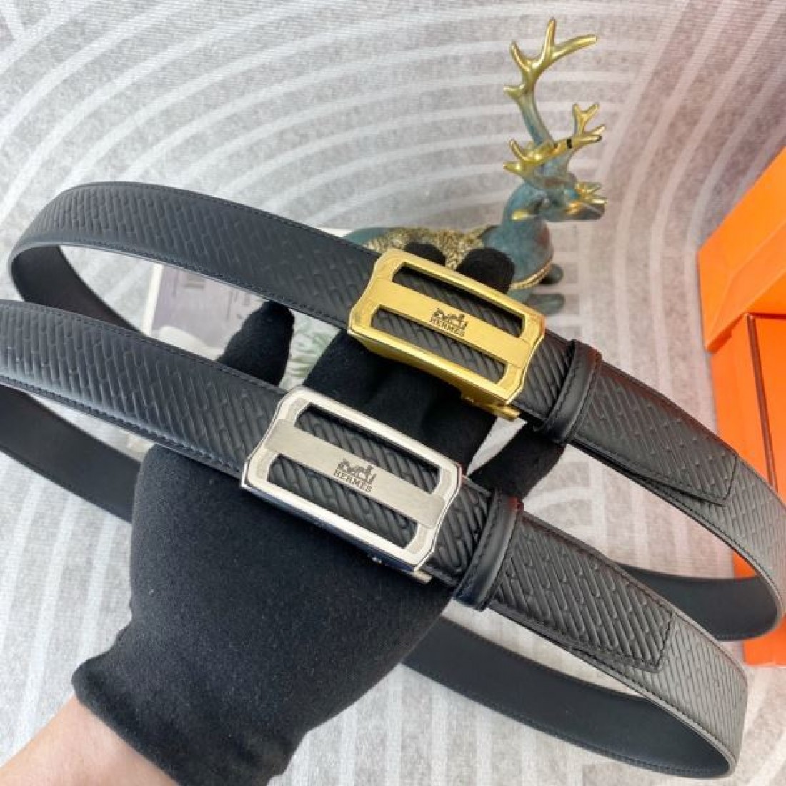  クラシックな雰囲気を纏う HERMES エルメス スーパーコピー ベルト