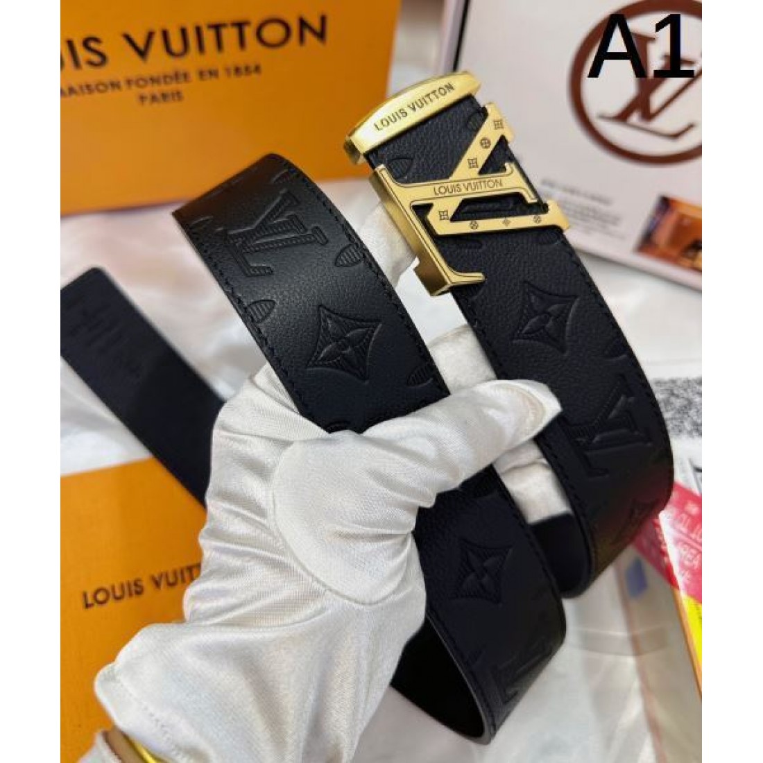 洗練された スタイリッシュな LOUIS VUITTON ルイヴィトン コピー ベルト
