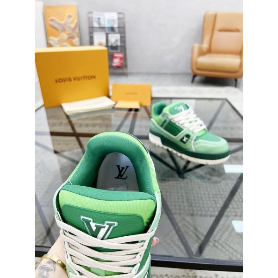 LOUIS VUITTON ルイヴィトン コピー カジュアルシューズ お洒落な 快適な 