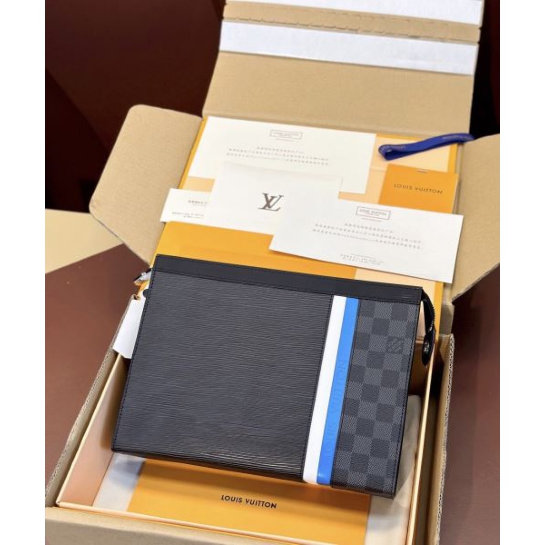 スマートで品格ある LOUIS VUITTON ルイヴィトン コピー クラッチバッグ