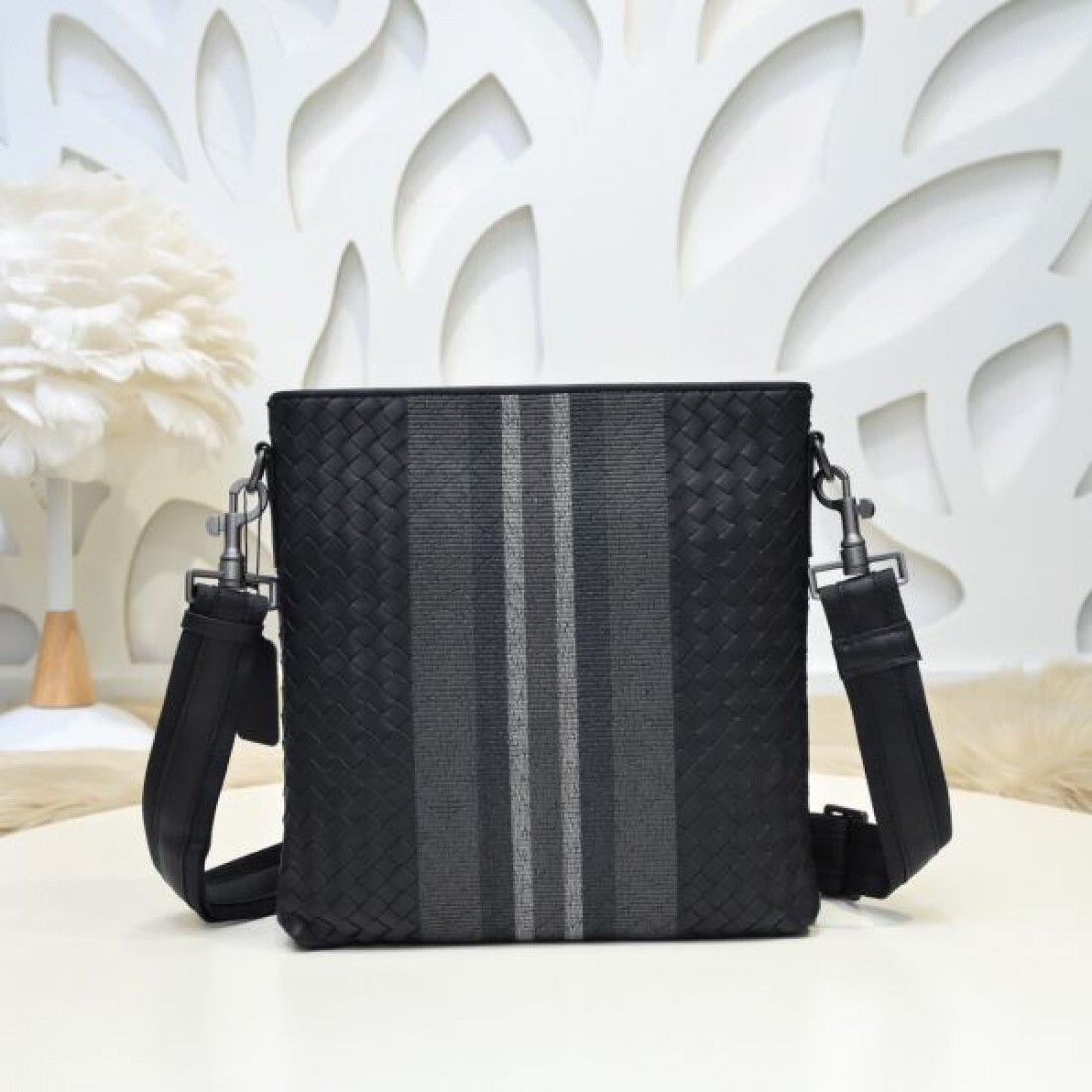 先取り必見 BOTTEGA VENETA ボッテガヴェネタ コピー ショルダーバッグ 入手困難アイテム
