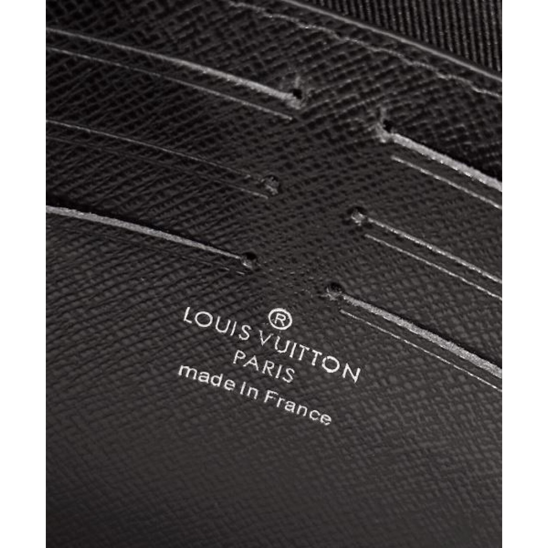 スマートで品格ある LOUIS VUITTON ルイヴィトン コピー クラッチバッグ