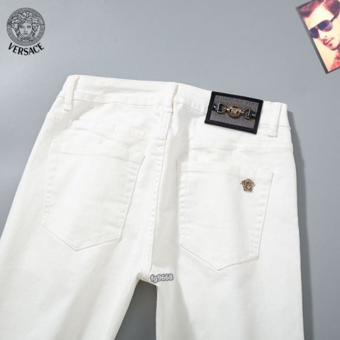 自分へのご褒美に！ VERSACE ヴェルサーチェ コピー ジーパン ギフトにも最適