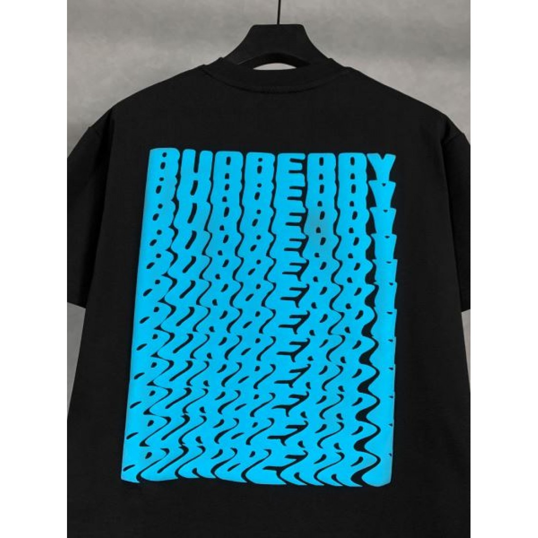 BURBERRY バーバリー コピー 半袖Tシャツ トラッドで落ち着いたエレガンス