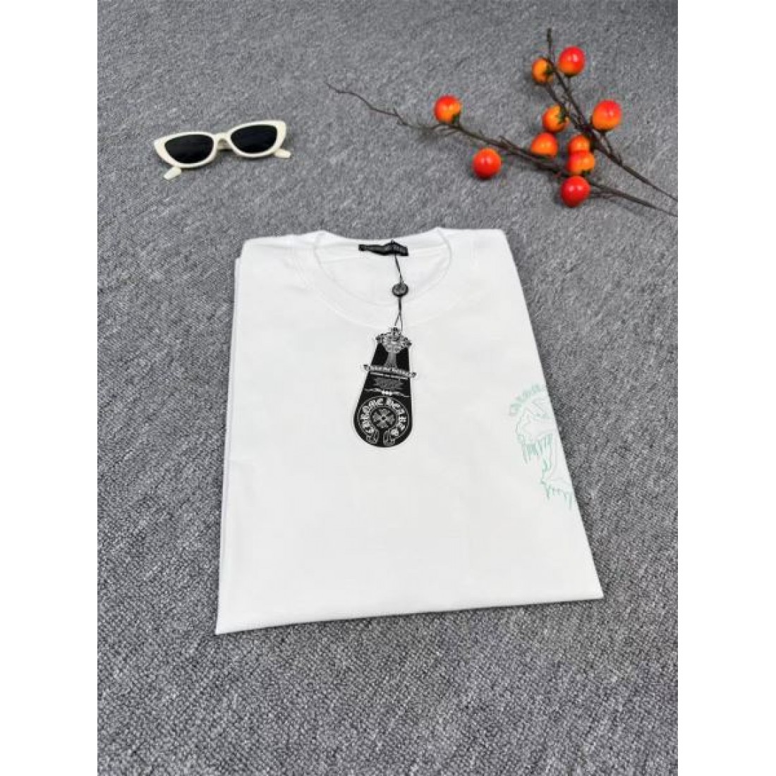 洗練された中に男らしさ漂う クロムハーツ スーパーコピー 半袖Tシャツ CHROME HEARTS