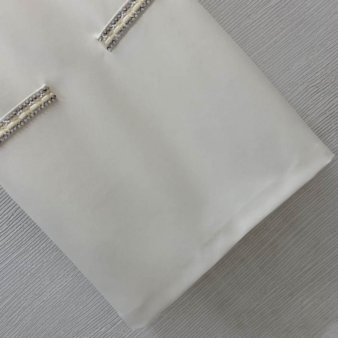 シンプルで上品 VALENTINO のヴァレンティノ コピー ワンピース スタイルが決まる