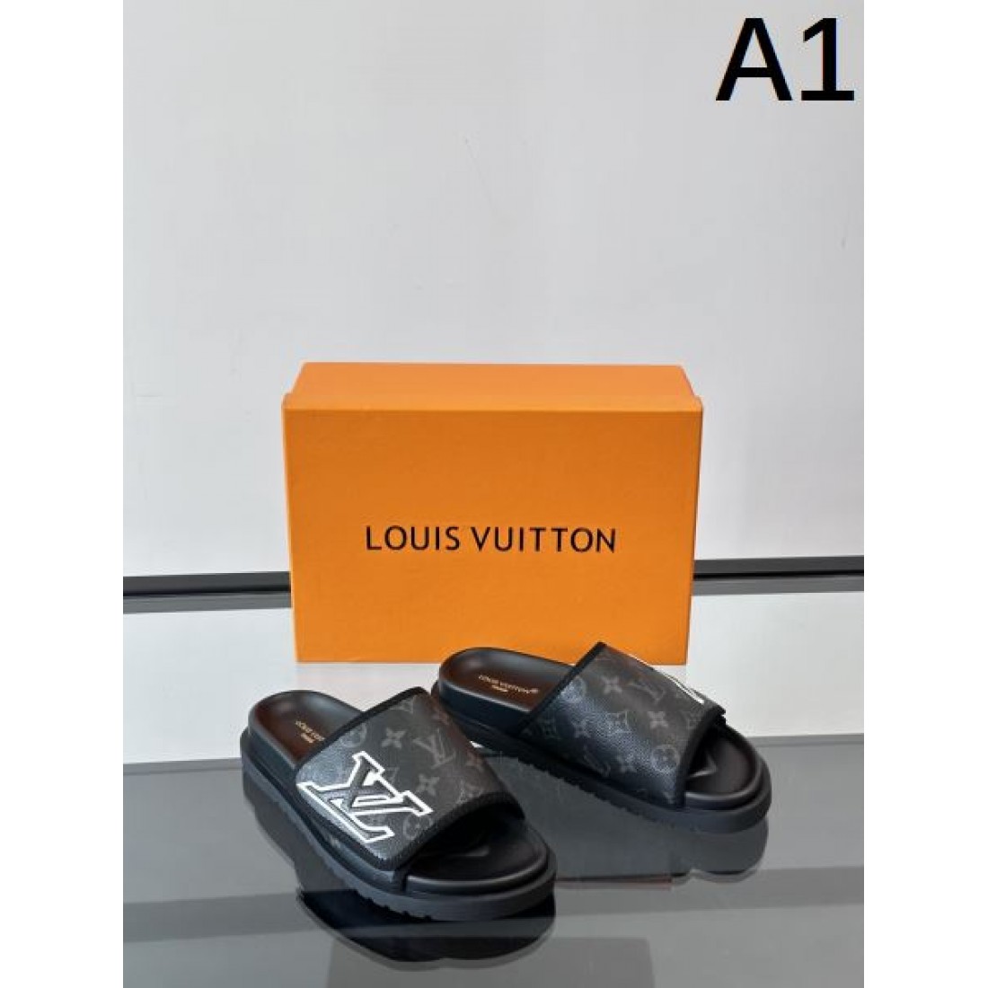 都会的で優美な印象 ルイヴィトン コピー サンダ LOUIS VUITTON 話題の一足