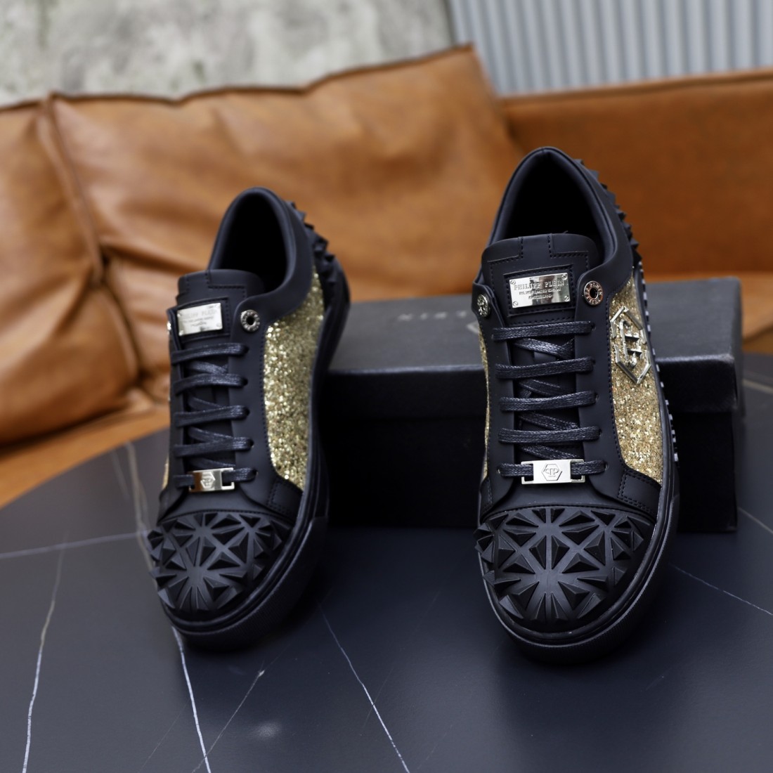  大胆で都会的な PHILIPP PLEIN フィリッププレイン コピー カジュアルシューズ 話題
