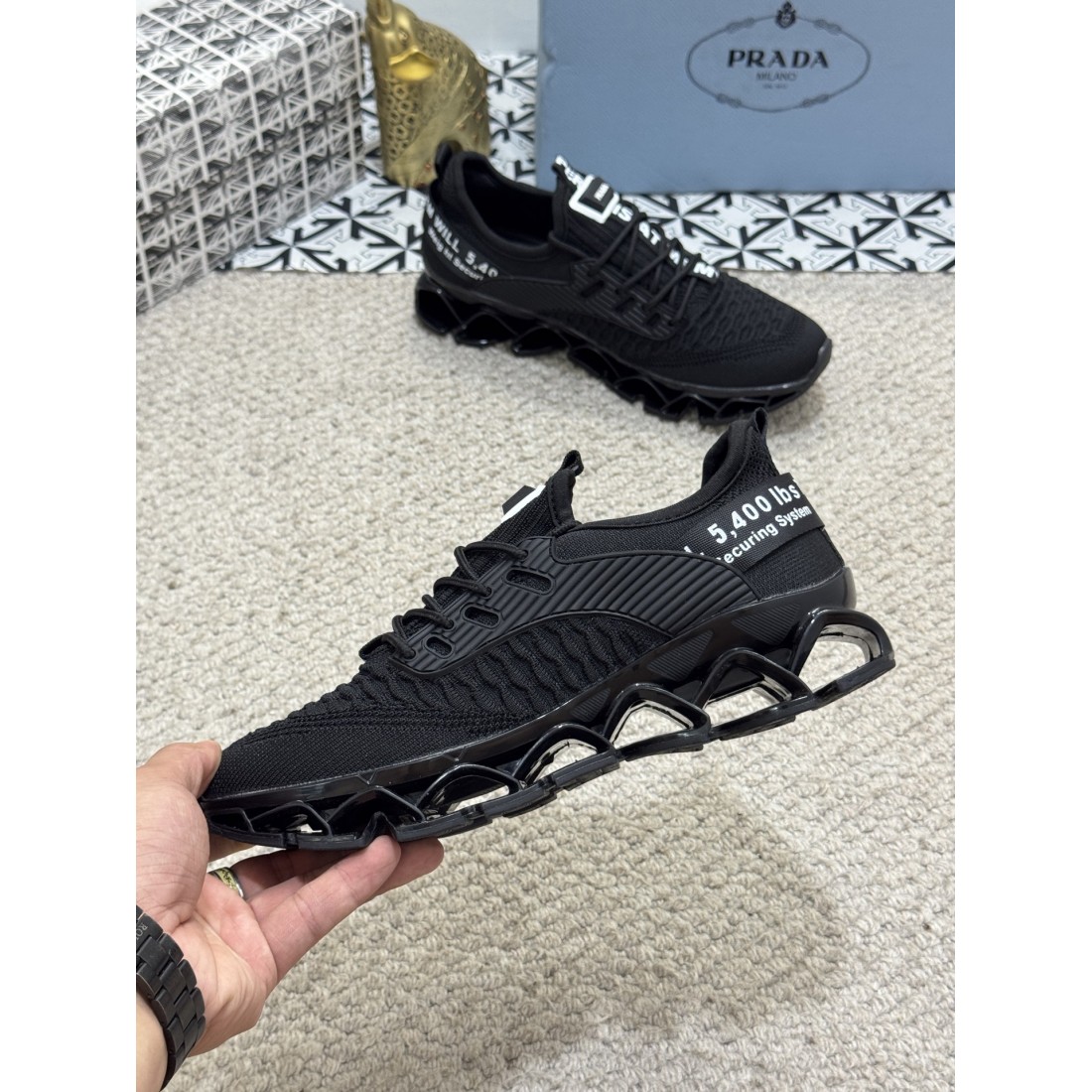早い者勝ち PRADA プラダ コピー カジュアルシューズ 迷わずゲット