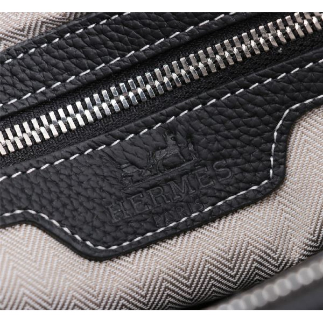 上質で個性的な HERMES エルメス コピー バックパック が欲しくなる