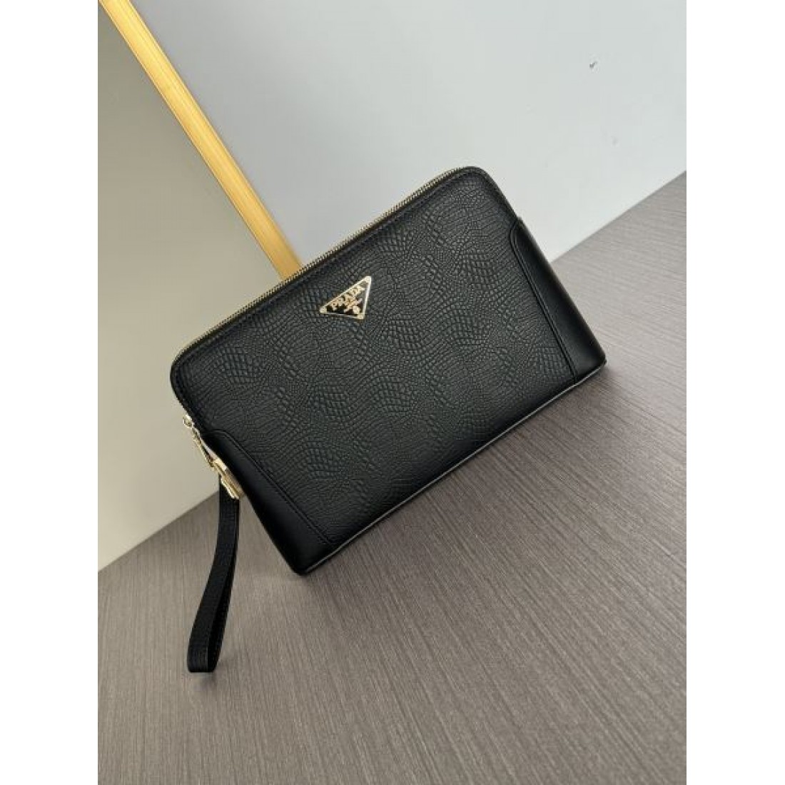  上品さが際立つ PRADA プラダ コピー バックパック 注目の逸品
