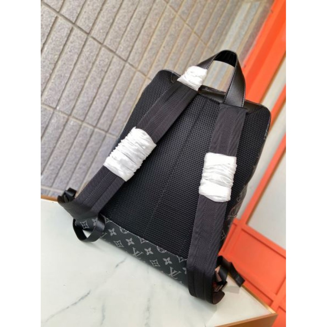 今すぐ欲しくなる LOUIS VUITTON ルイヴィトン コピー バックパック 軽量で便利