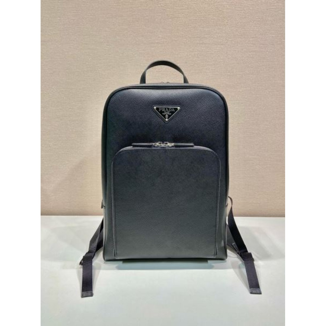  デザイン性の高い PRADA プラダ コピー バックパック で差をつけよう