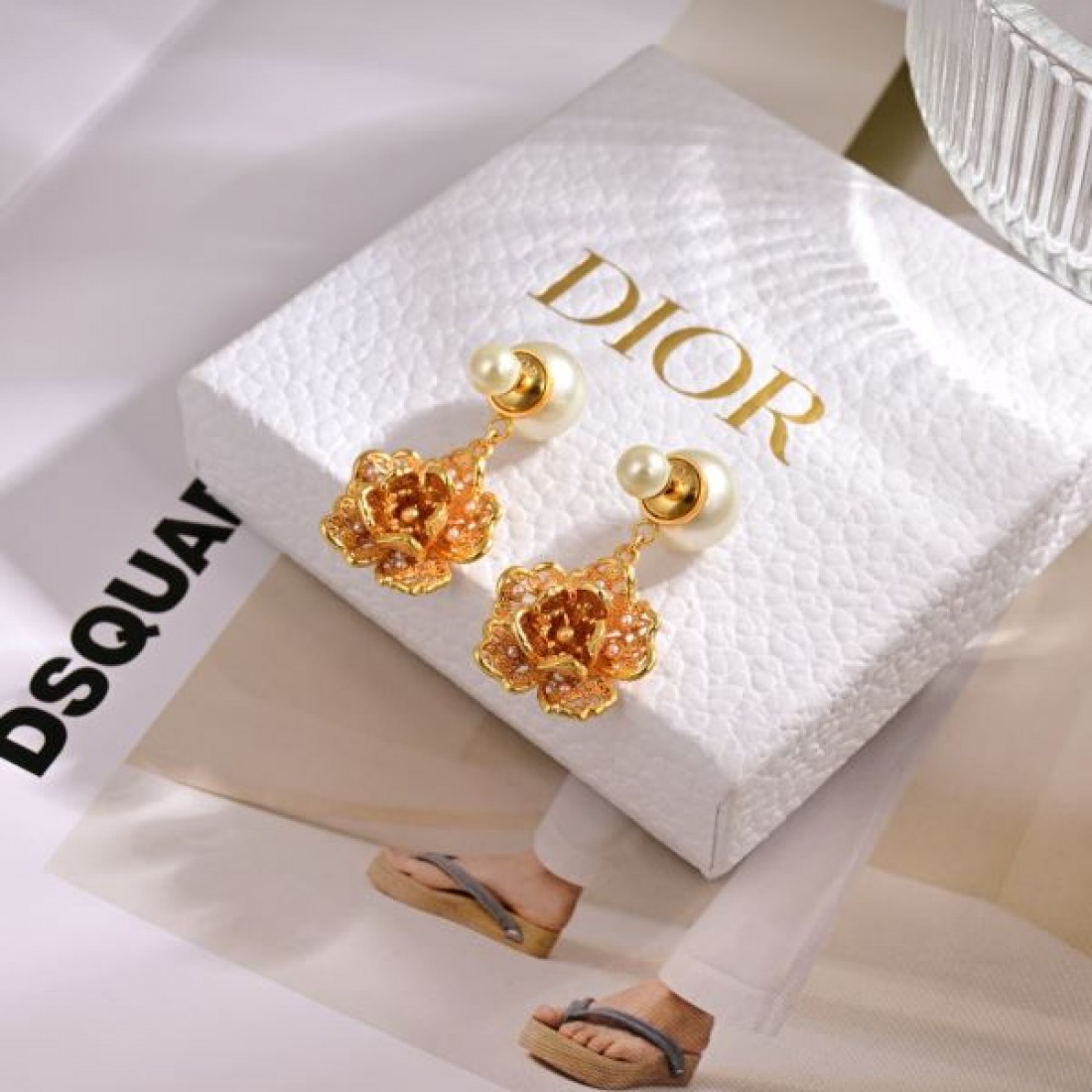 上品で洗練された ディオール コピー イヤリング DIOR ラグジュアリーな