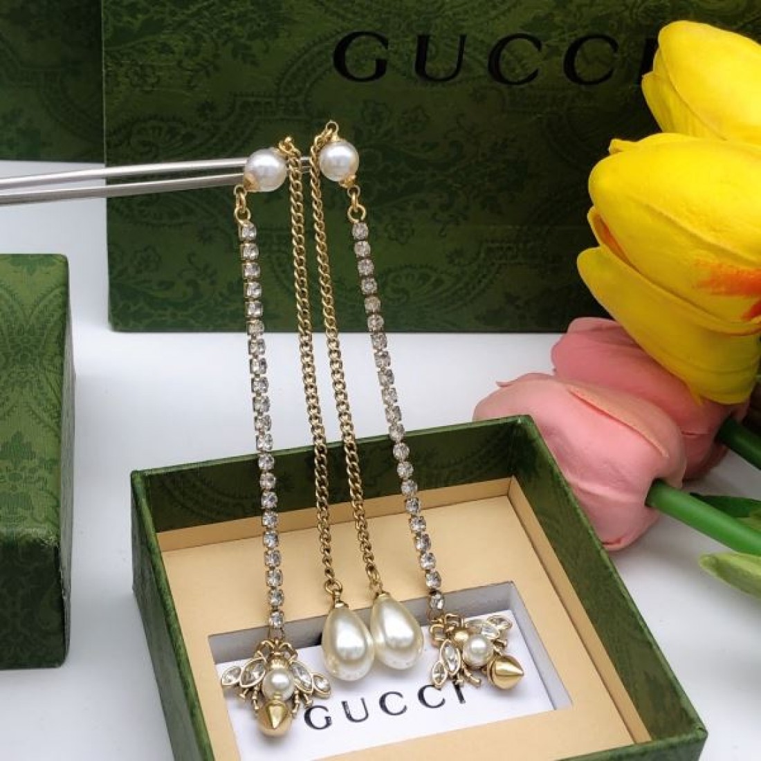 エレガントで魅力的な GUCCI グッチ コピー イヤリング 女性らしい輝き