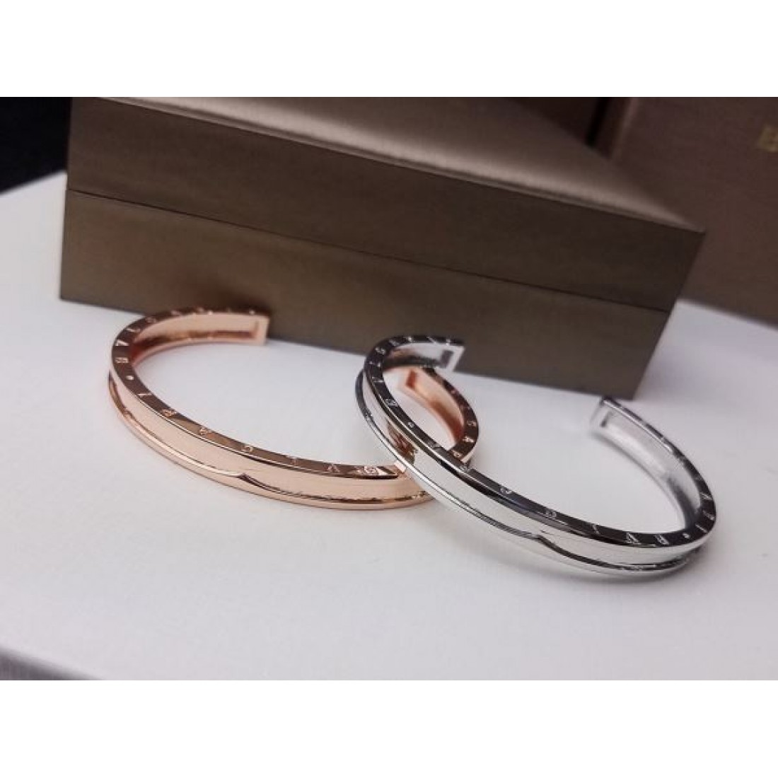  洗練されたデザイン BVLGARI ブルガリ コピー ブレスレット 気品あふれる