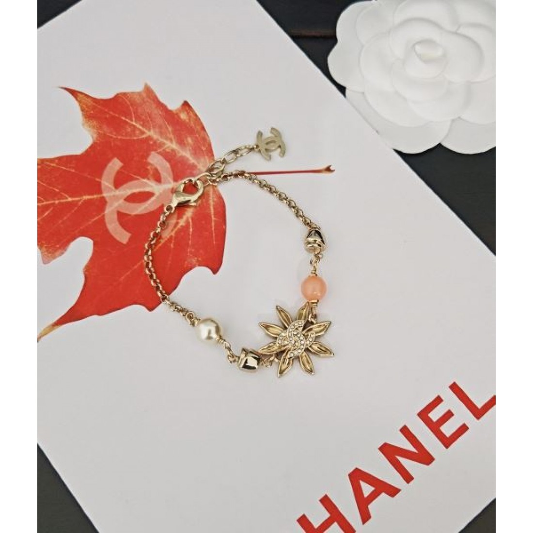CHANEL シャネル コピー ブレスレット 洗練された美しさと繊細な輝き