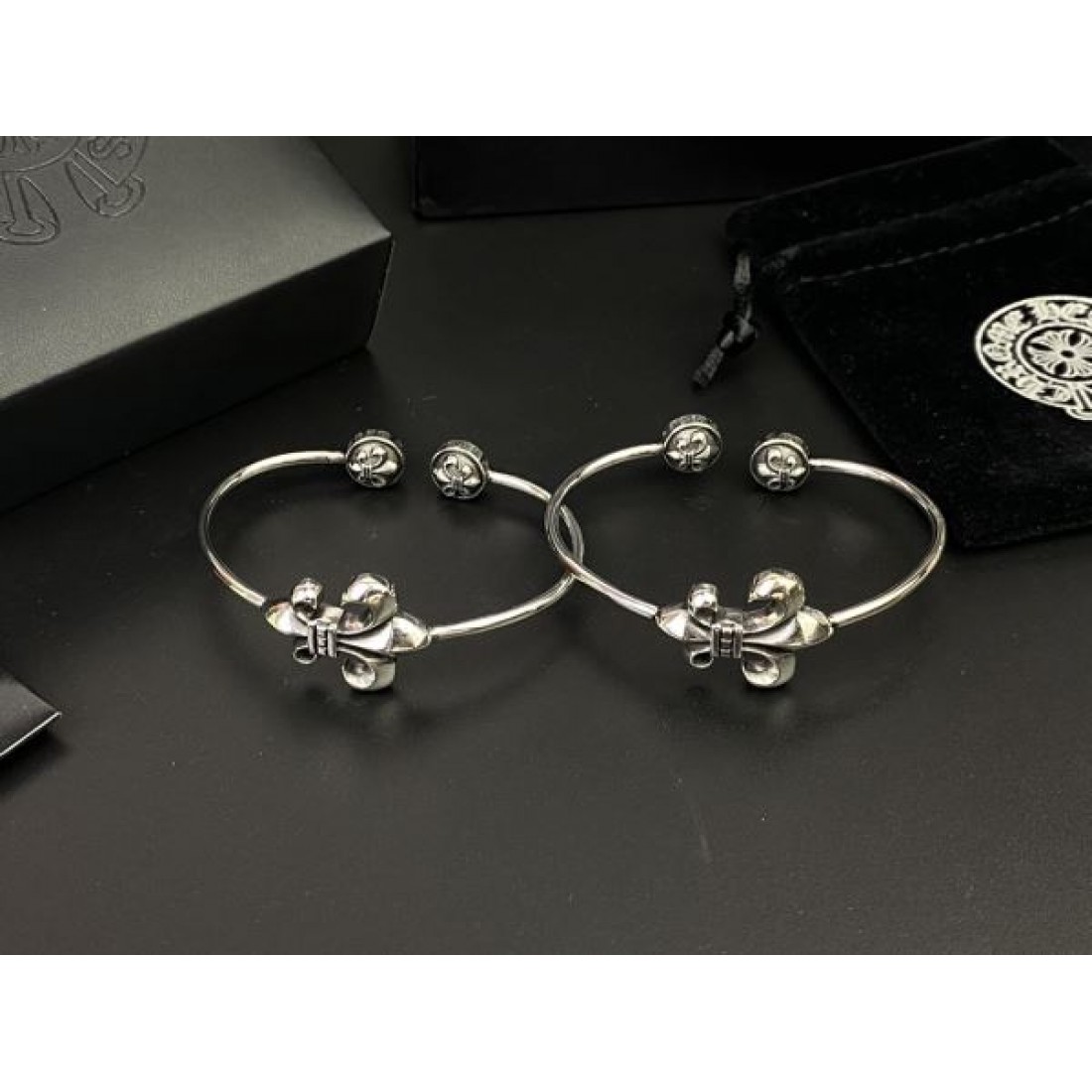 華やかで個性的な CHROME HEARTS クロムハーツ コピー ブレスレット 特別感あふれる