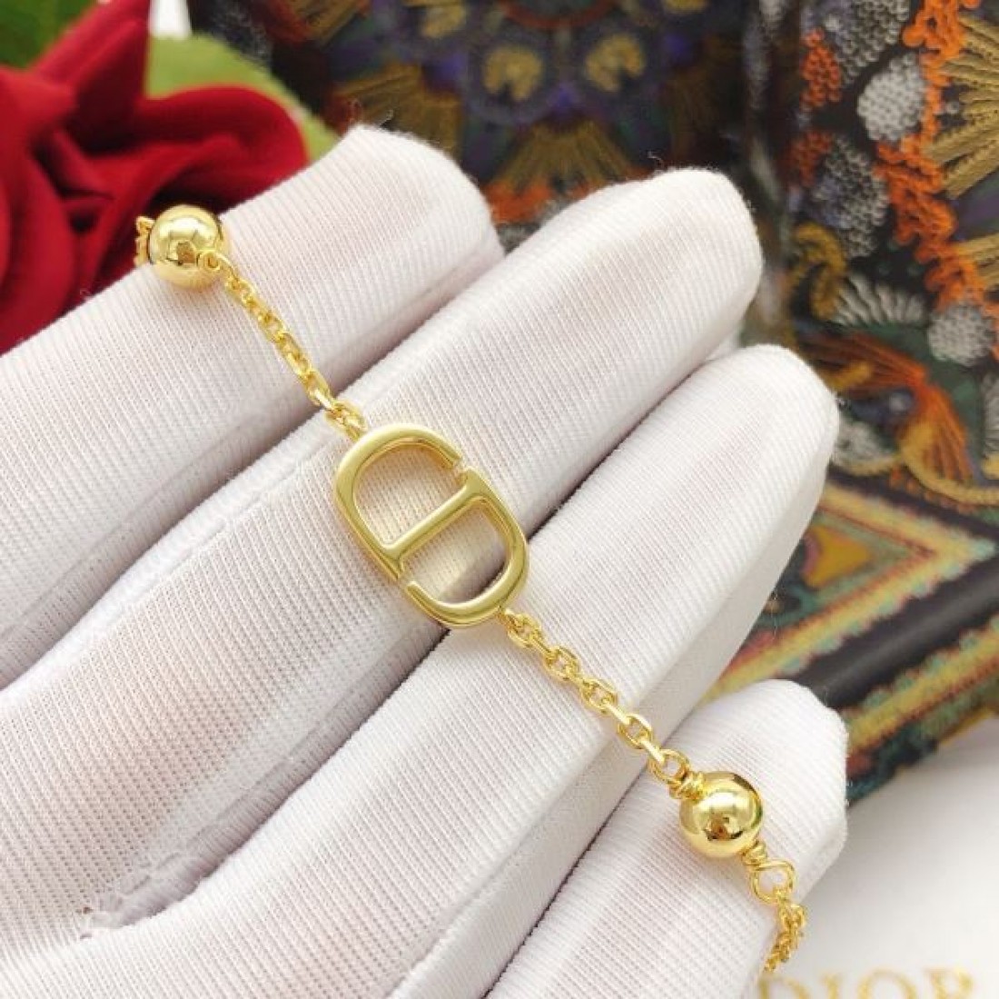 DIOR ディオール コピー ブレスレット 贅沢で美しい ワンランク上の