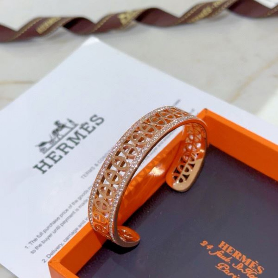  エルメス コピー ブレスレット HERMES 洗練されたシンプルな美しさ