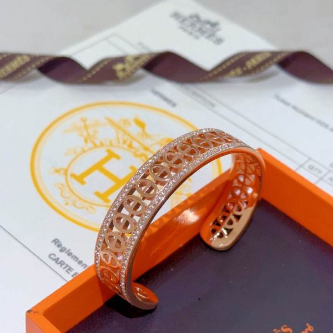  エルメス コピー ブレスレット HERMES 洗練されたシンプルな美しさ