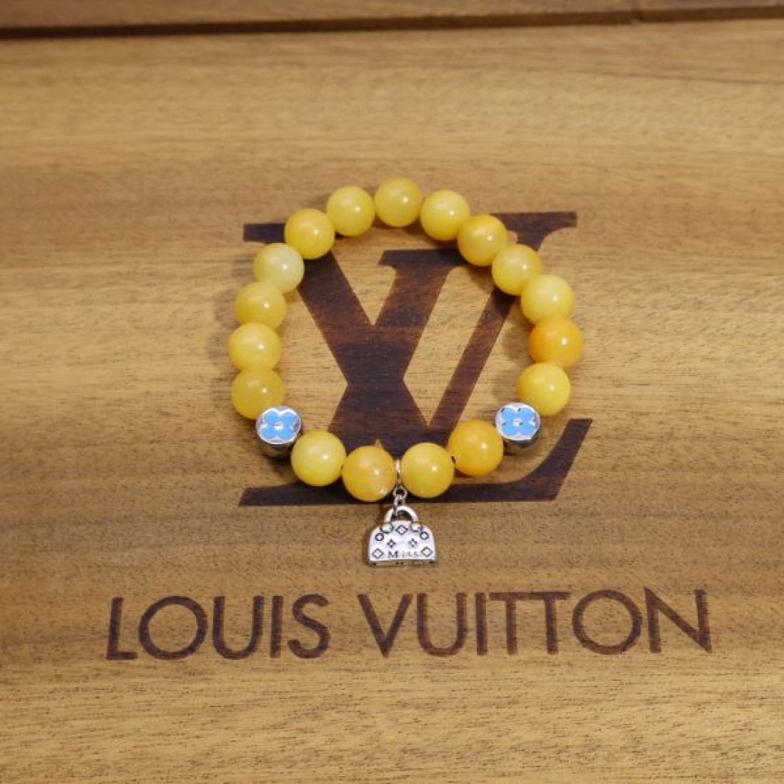 存在感抜群な LOUIS VUITTON ルイヴィトン コピー ブレスレット 特別な一品
