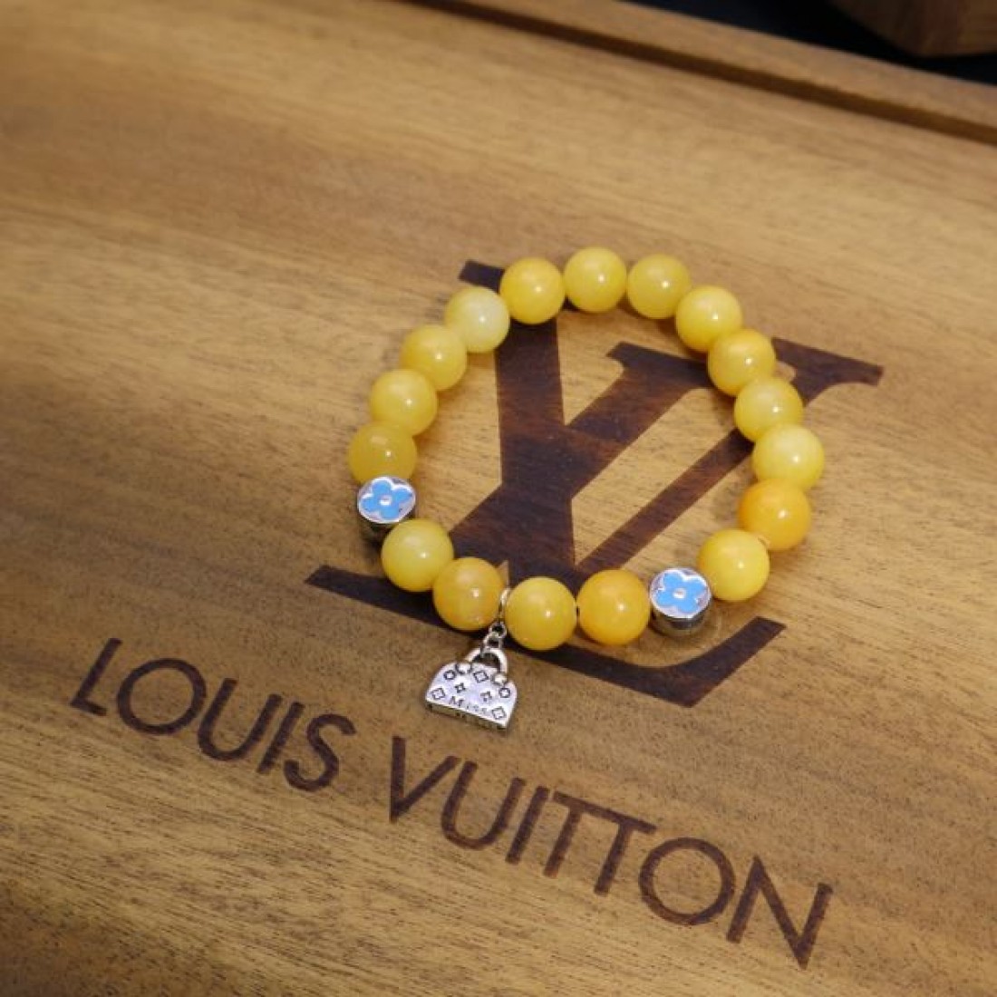 存在感抜群な LOUIS VUITTON ルイヴィトン コピー ブレスレット 特別な一品