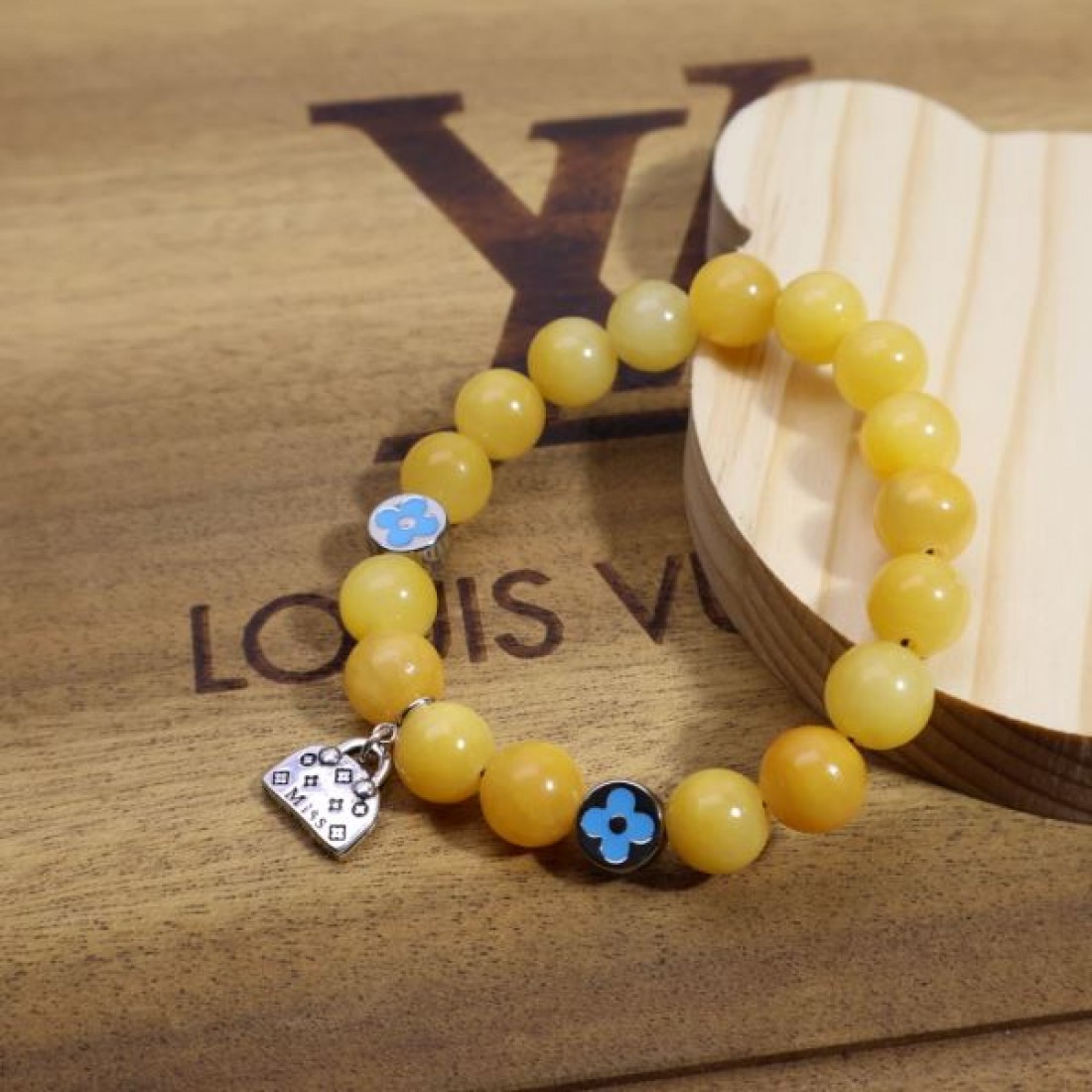 存在感抜群な LOUIS VUITTON ルイヴィトン コピー ブレスレット 特別な一品