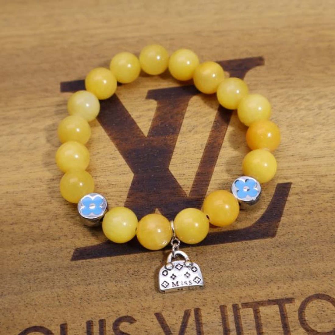 存在感抜群な LOUIS VUITTON ルイヴィトン コピー ブレスレット 特別な一品