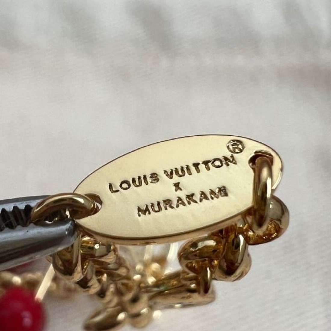  時代を超える魅力 LOUIS VUITTON ルイヴィトン コピー ブレスレット 高級感あふれる