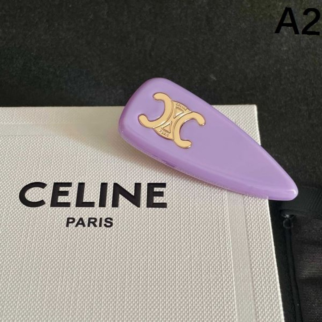 セリーヌ コピー ヘアアクセサリー CELINE 女性らしい柔らかで可憐なデザイン