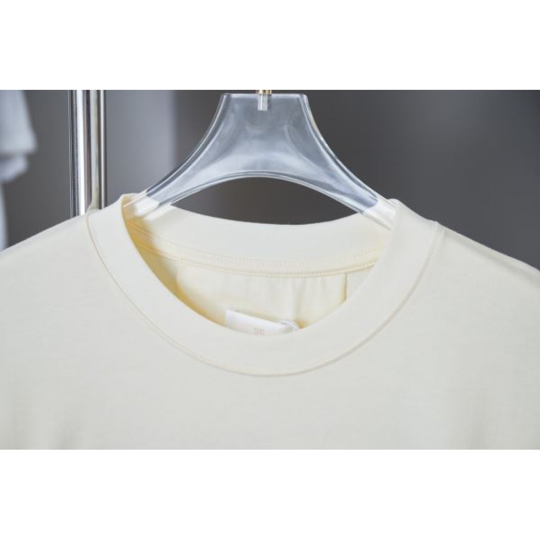 トレンド感あふれる GIVENCHY ジバンシィ スーパーコピー Tシャツ 上質な素材