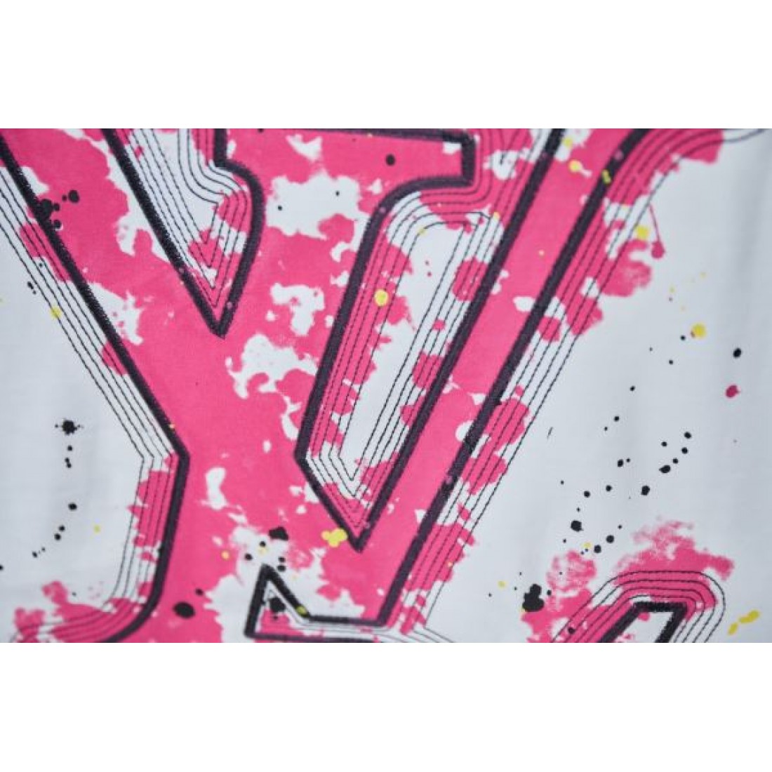  LOUIS VUITTON ルイヴィトン スーパーコピー Tシャツ 個性派必見のデザイン
