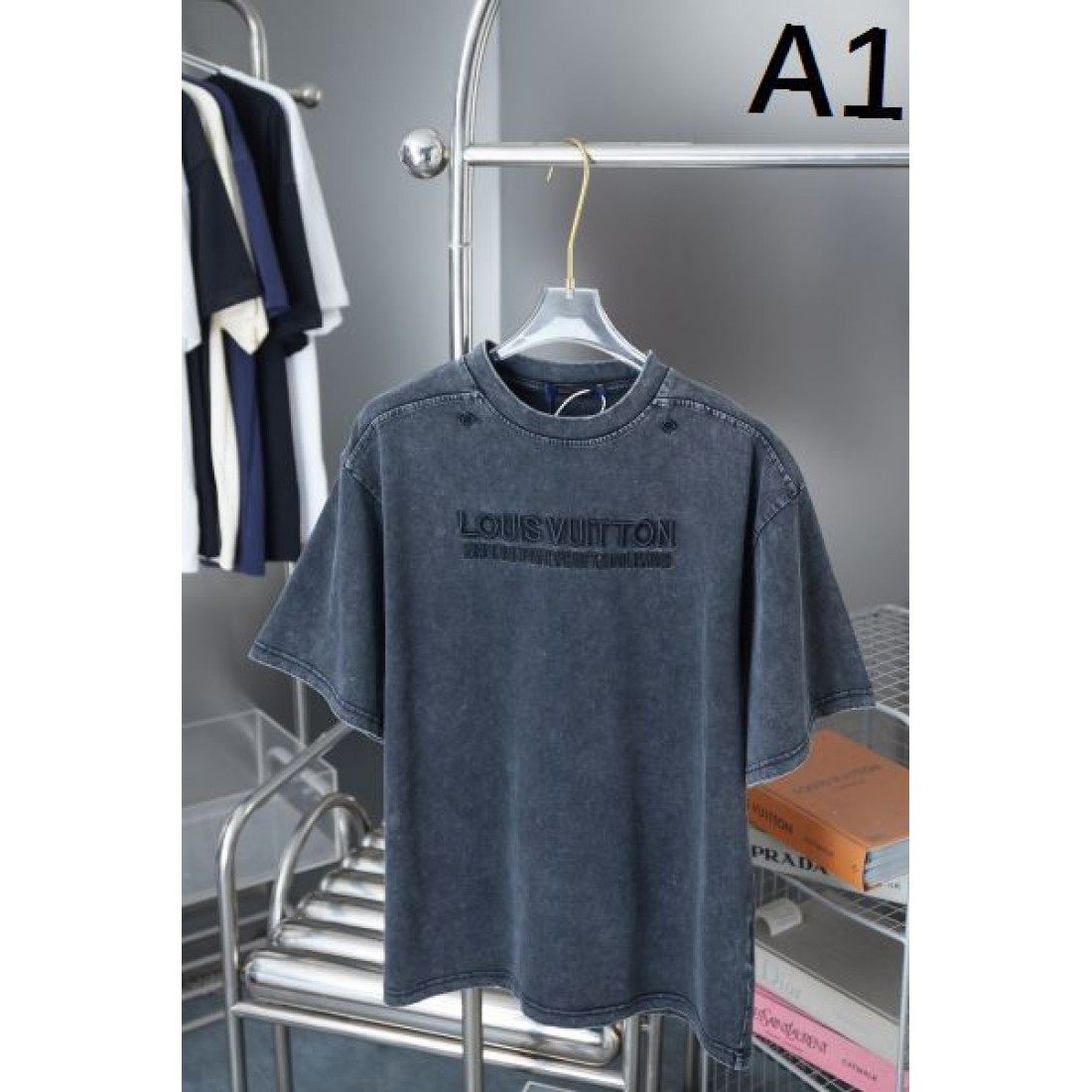 エレガントな LOUIS VUITTON ルイヴィトン スーパーコピー Tシャツ 快適