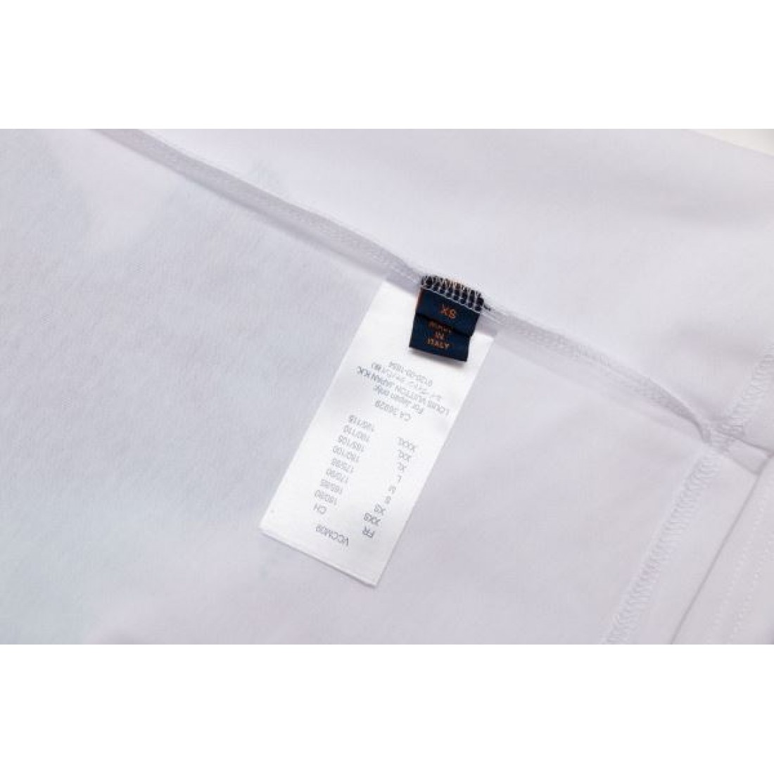 LOUIS VUITTON ルイヴィトン スーパーコピー Tシャツ スタイリッシュな雰囲気