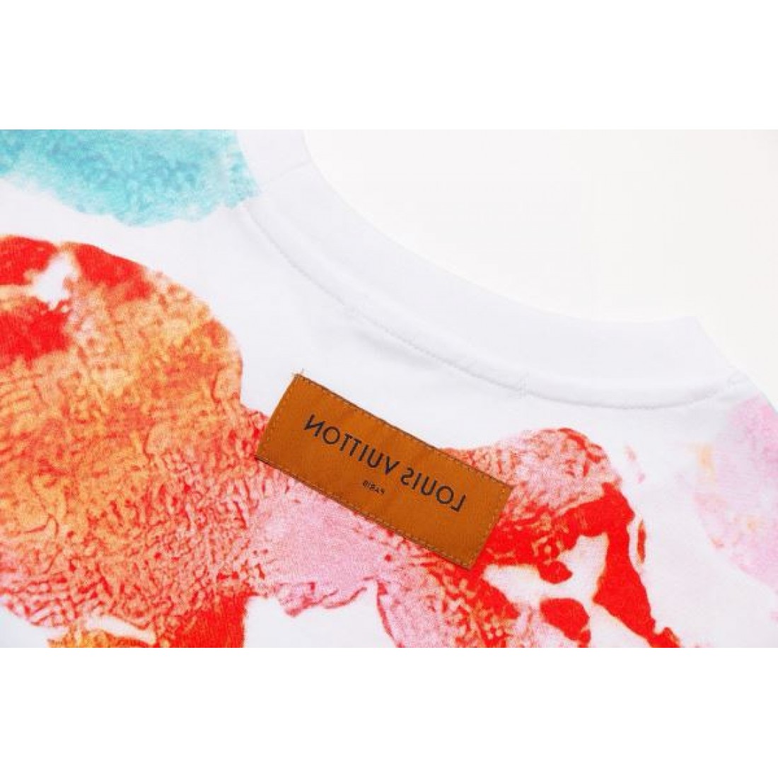 LOUIS VUITTON ルイヴィトン スーパーコピー Tシャツ スタイリッシュな雰囲気