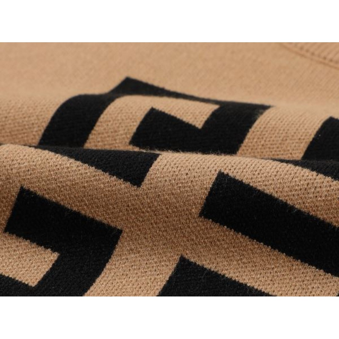  GIVENCHY ジバンシィ スーパーコピー セーター クールで存在感あるスタイル