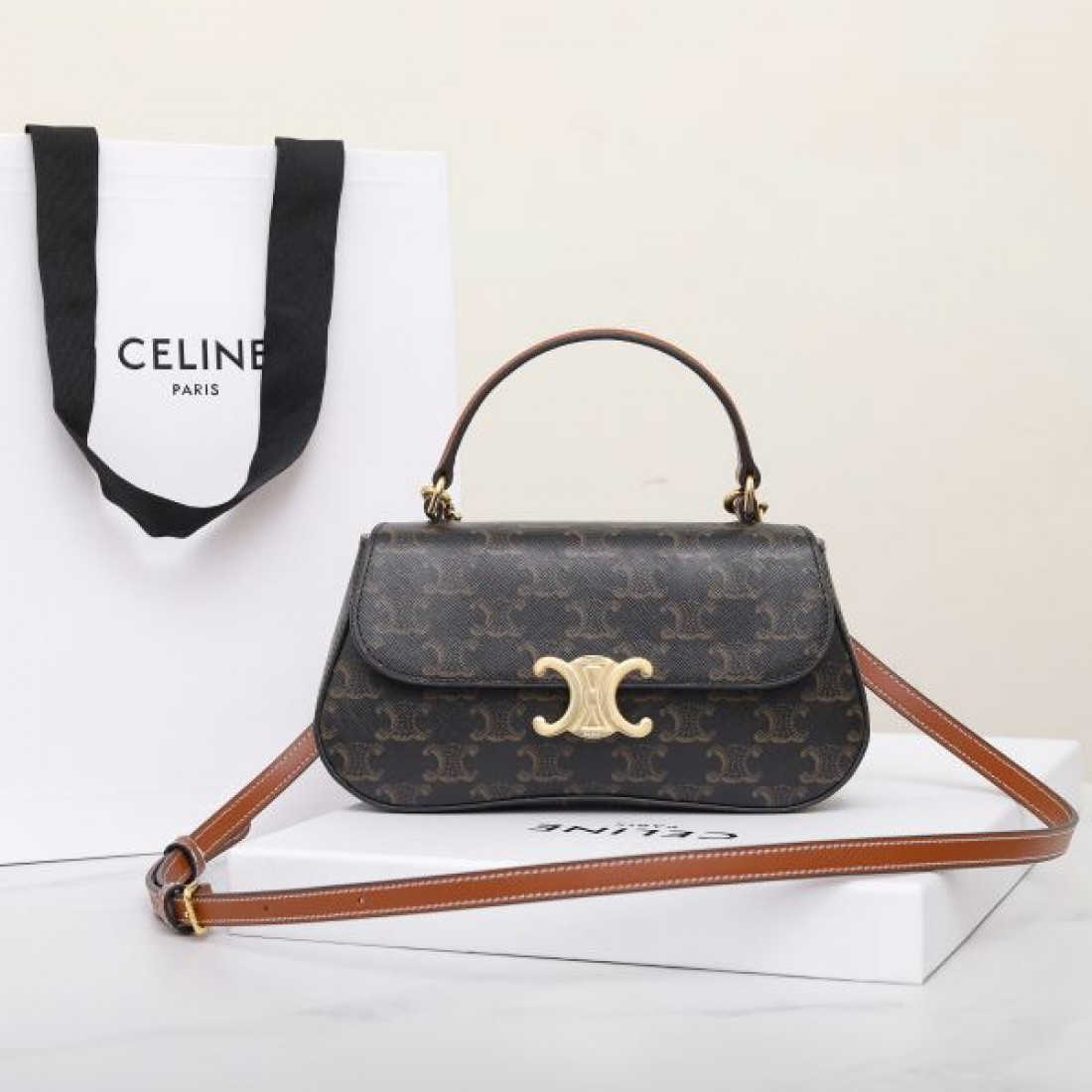 洗練された CELINE セリーヌ コピー トートバッグ 高品質でモダンな印象