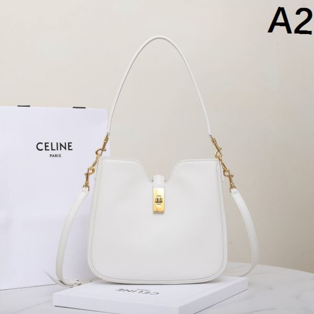 ラグジュアリーで魅力的な CELINE セリーヌ コピー トートバッグ エレガントさ漂う