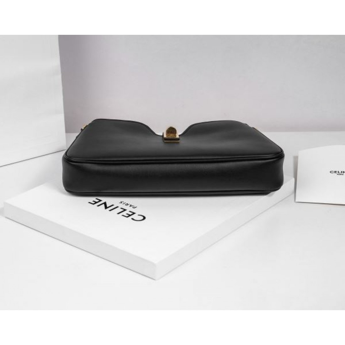 CELINE セリーヌ コピー トートバッグ 上質でシンプルな美しさが際立つ逸品