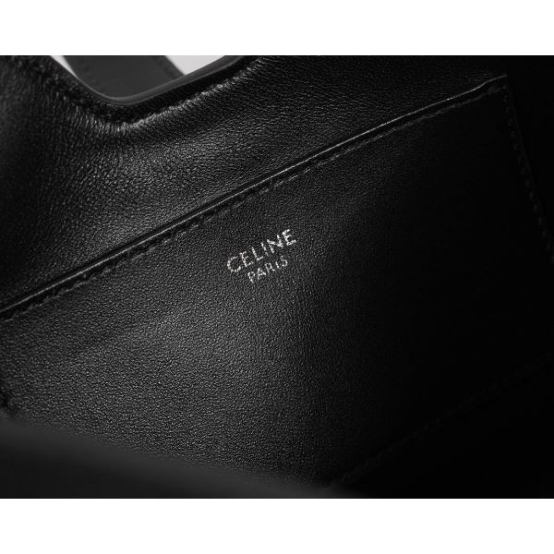CELINE セリーヌ コピー トートバッグ 上質でシンプルな美しさが際立つ逸品
