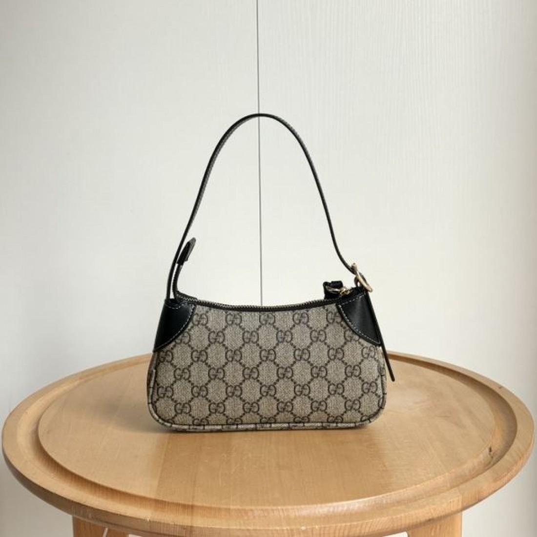 ルックス抜群の GUCCI グッチ コピー トートバッグ 上品で大人の魅力