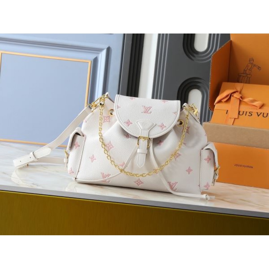 圧倒的な存在感を放つ LOUIS VUITTON ルイヴィトン コピー トートバッグ 特別なデザイン